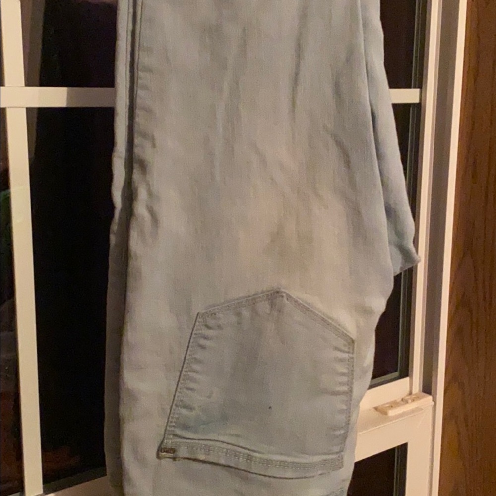 Light jeans